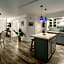 Renovated Condo - 3 Min Walk to Toes in the Sand!