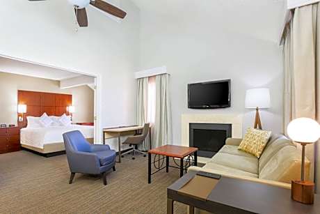 One-Bedroom Penthouse Suite