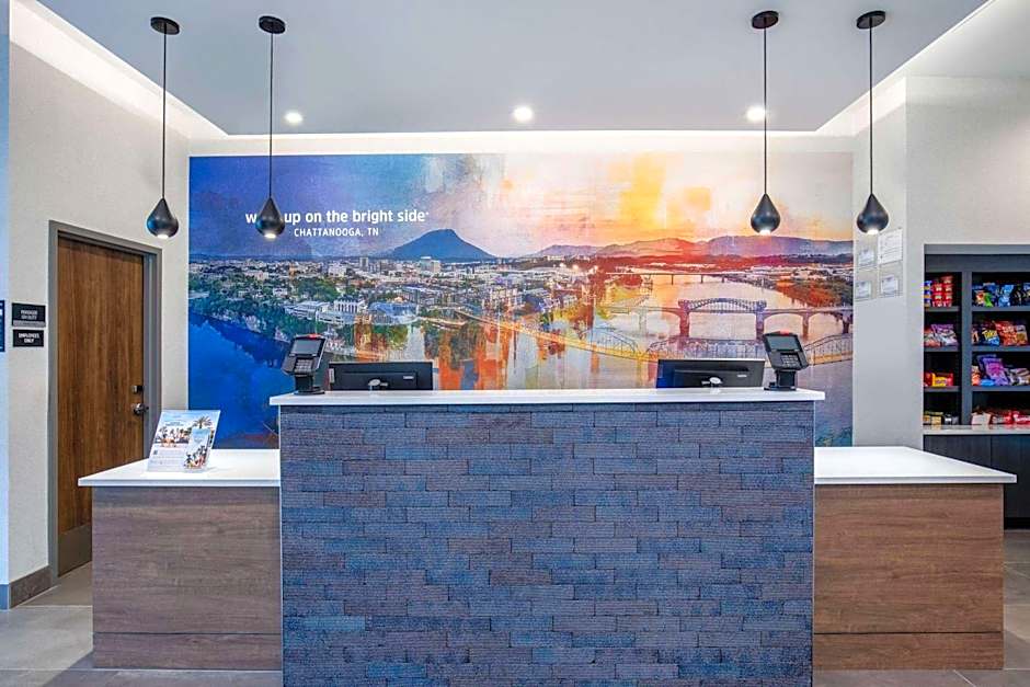 La Quinta Inn & Suites by Wyndham Chattanooga Downtown/South