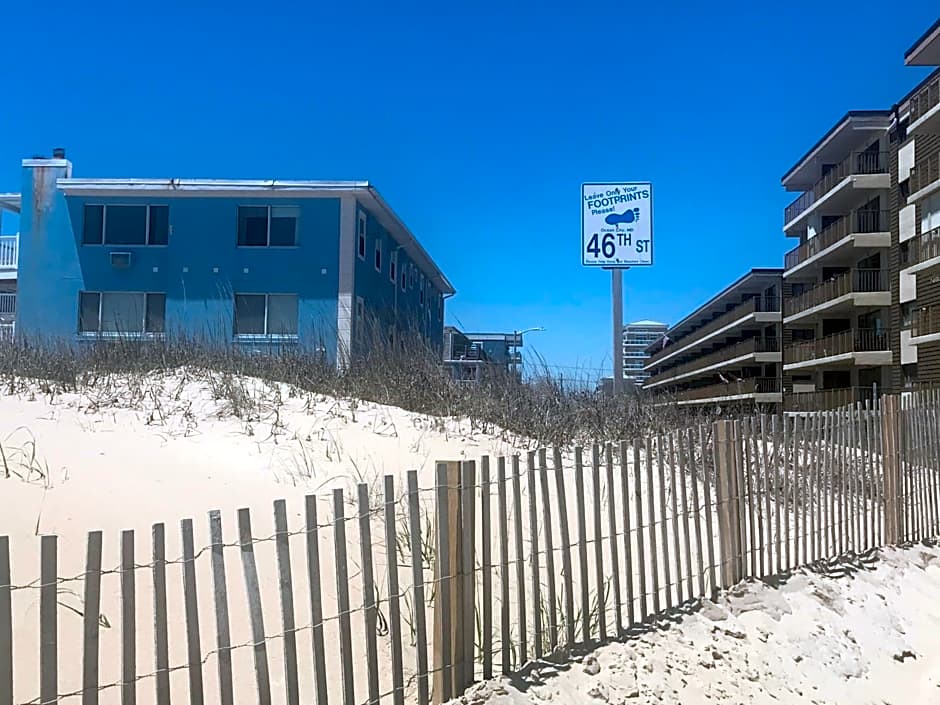 Ocean Block Condo 100 Steps From the Beach