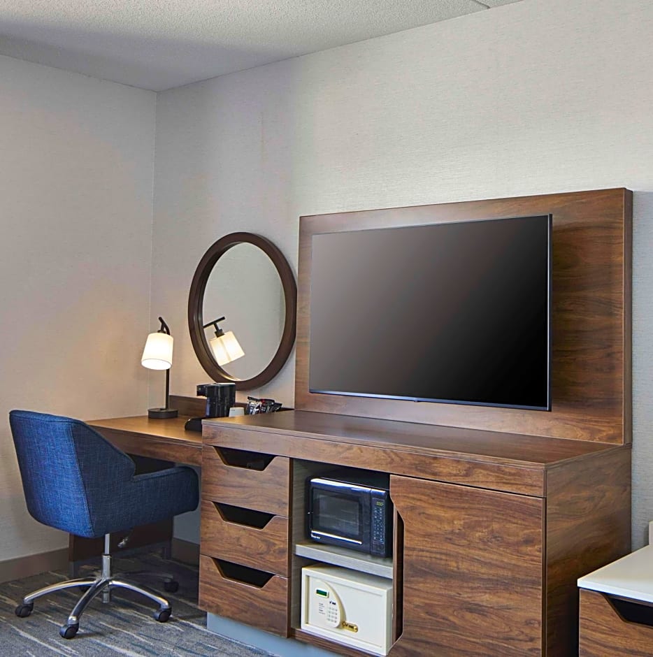 Hampton Inn By Hilton & Suites Saratoga Springs Downtown