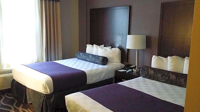 IBAN Dallas Park Central Hotel, Trademark by Wyndham