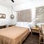 Treehouse Studio Hotel