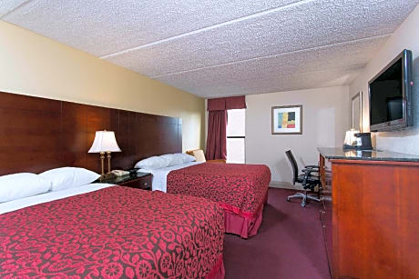 2 Double Beds Non-Smoking