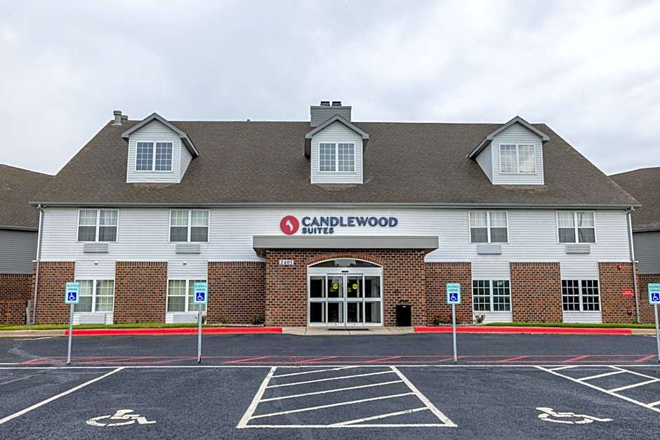 Candlewood Suites Wichita Northwest, an IHG Hotel