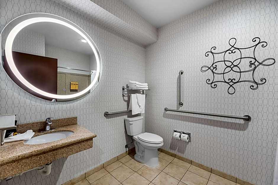 Best Western Plus Abbey Inn