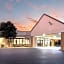 Red Roof Inn Clarksville