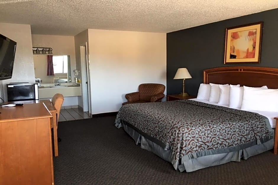 Hebbronville Executive Inn