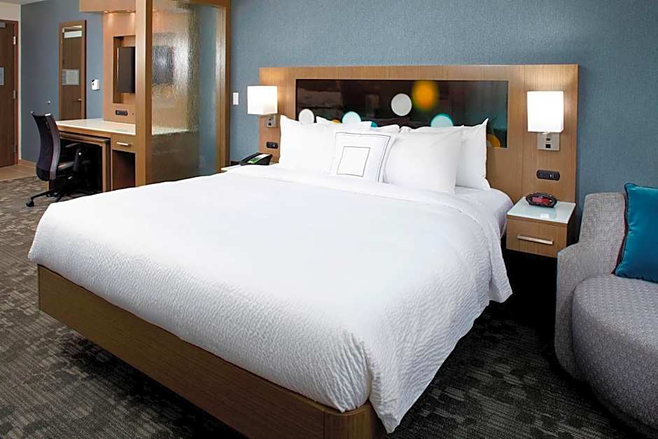 Courtyard by Marriott Akron Downtown
