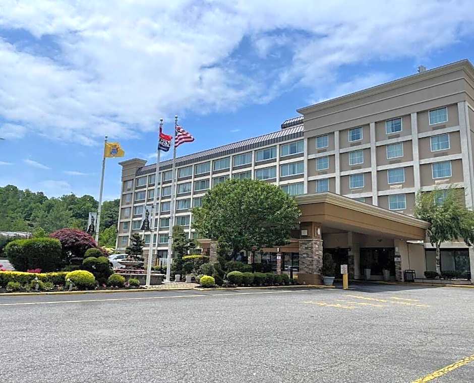 Executive Inn - Fort Lee
