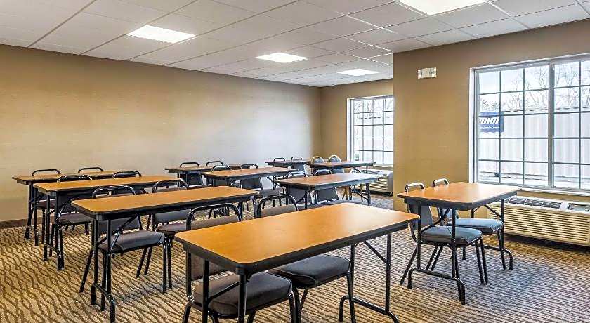 Comfort Inn & Suites Dayton North