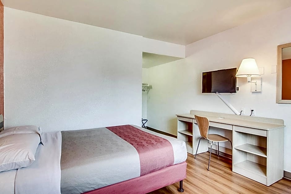 Motel 6 Jacksonville - Orange Park