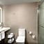 Crowne Plaza Portland - Lake Oswego