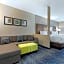 Comfort Inn & Suites Balch Springs - SE Dallas