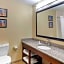 Comfort Inn & Suites Macon North I-75