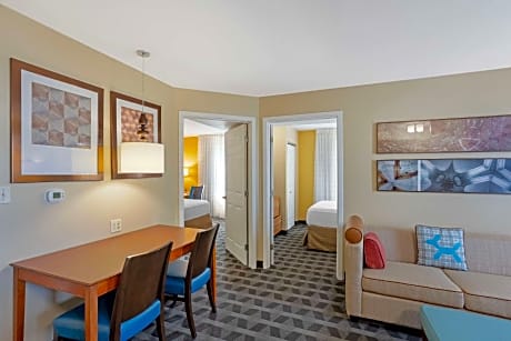 2 Bedroom