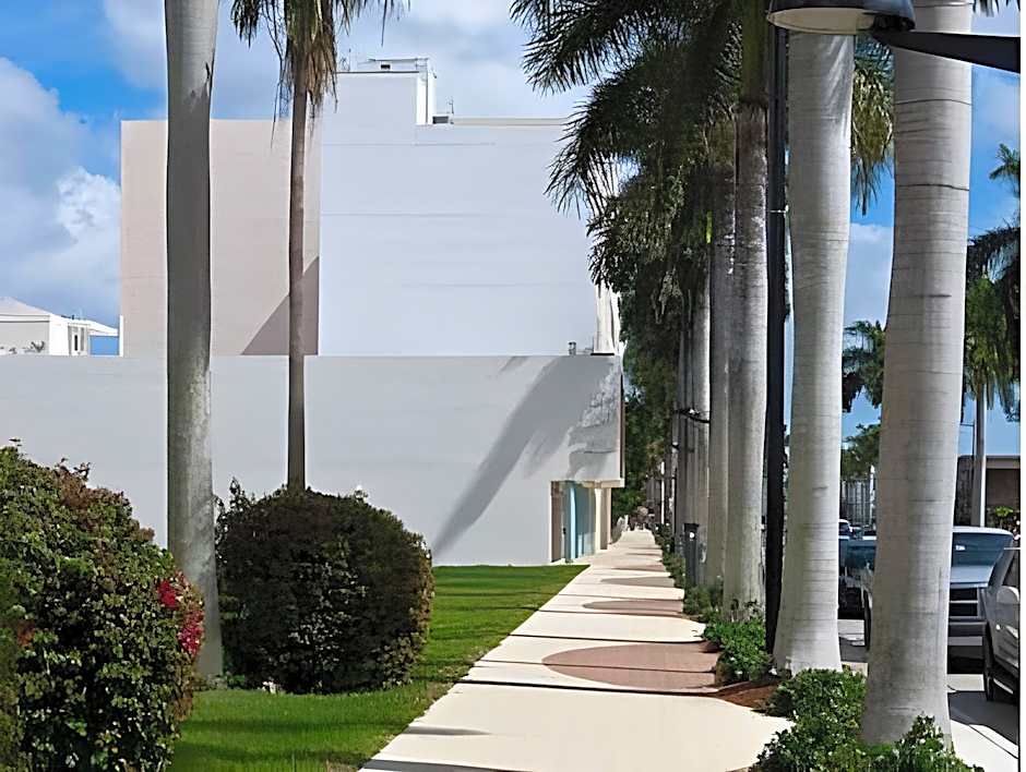The Landon Bay Harbor-Miami Beach