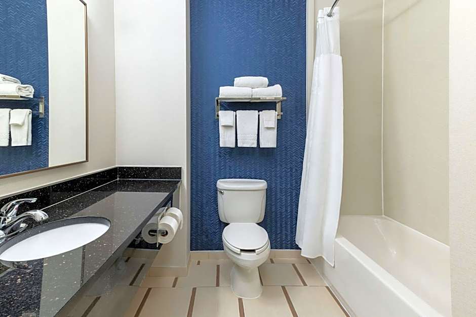 Fairfield Inn & Suites by Marriott Cincinnati Eastgate
