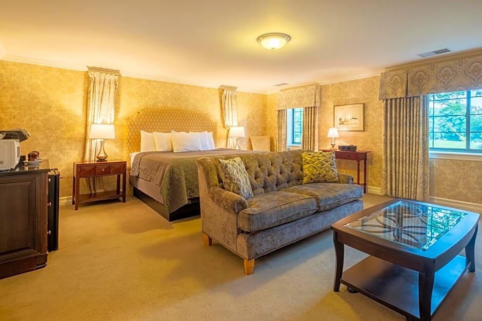 Red Coach Inn