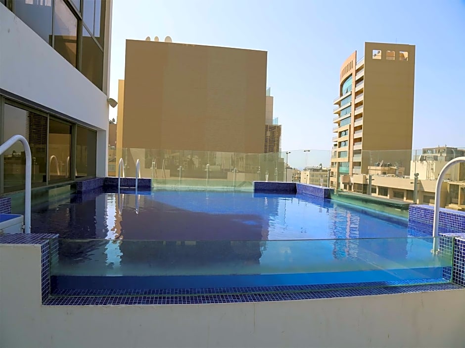 Golden Tulip Midtown Hotel and Suites