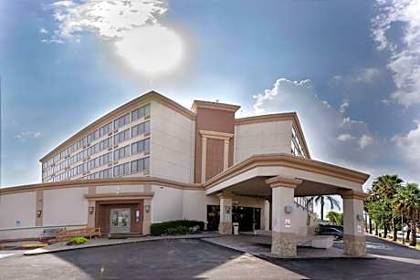 Wyndham Houston Hobby Airport