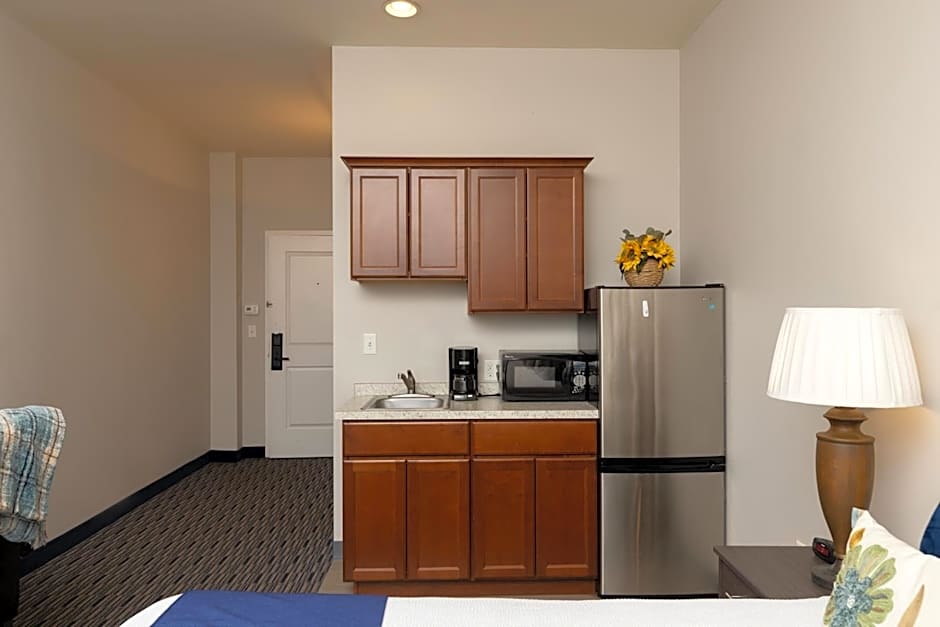Brinton Suites