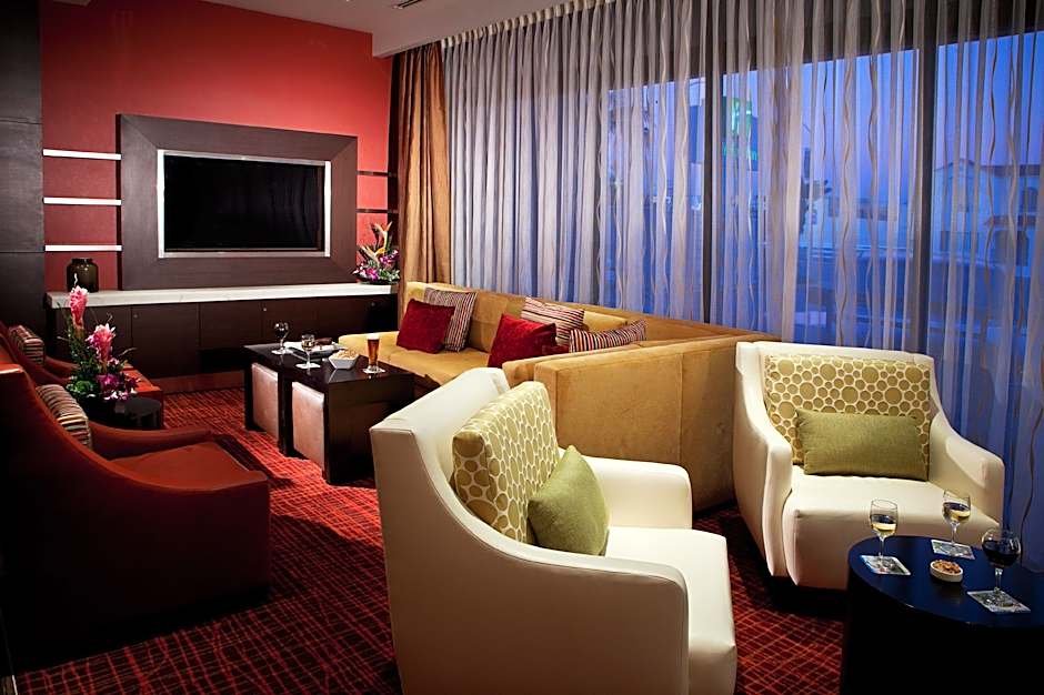 Holiday Inn Long Beach Downtown