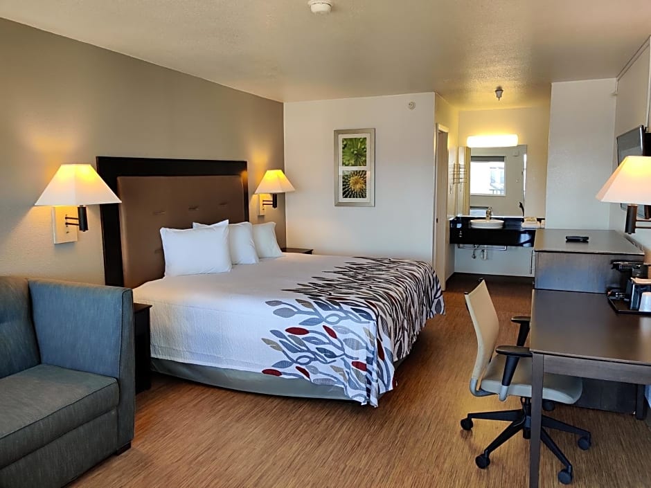 Red Roof Inn Houston - Jersey Village