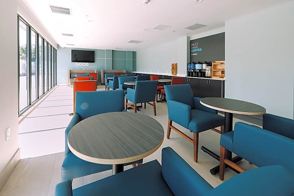 Holiday Inn Express Long Island City E - New York by IHG