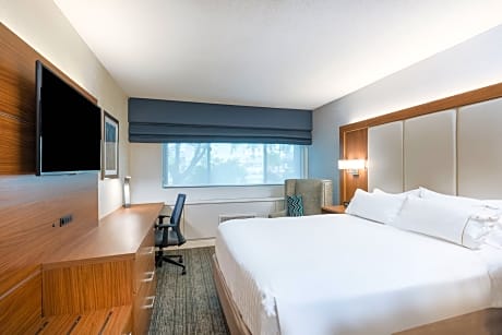 Queen Bed Non Smoking