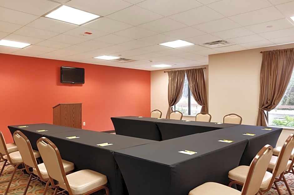 Super 8 by Wyndham Pennsville/Wilmington