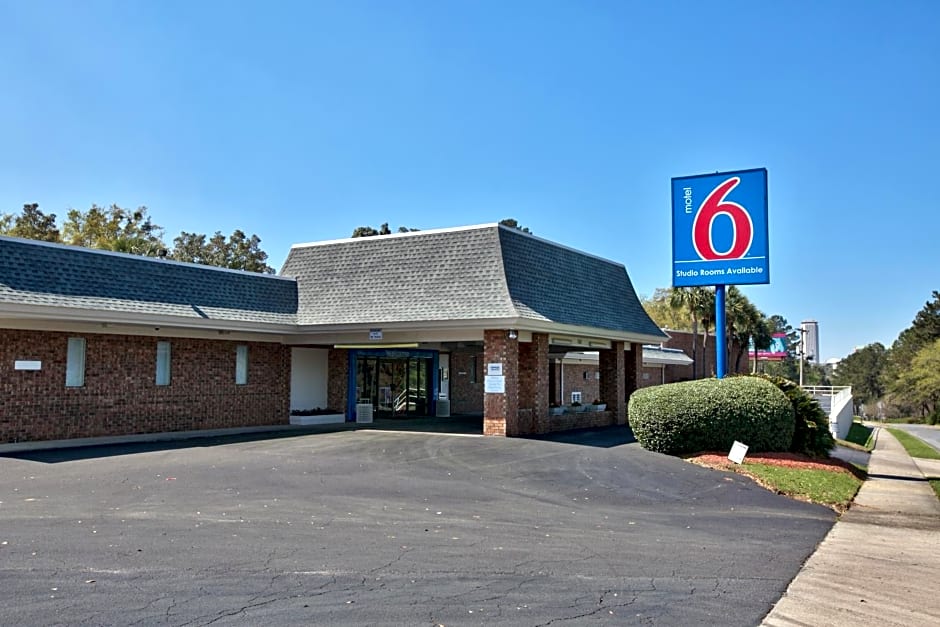 Motel 6-Tallahassee, FL - Downtown