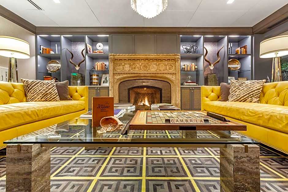 Cambria Hotel Houston Downtown Convention Center
