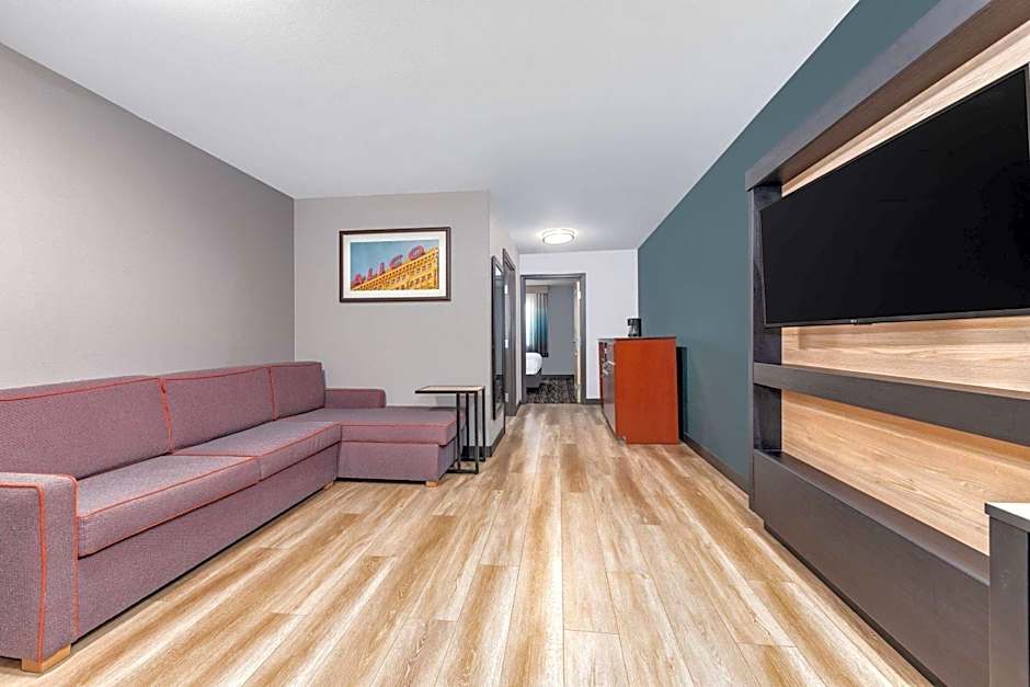 La Quinta Inn & Suites by Wyndham Woodway - Waco South