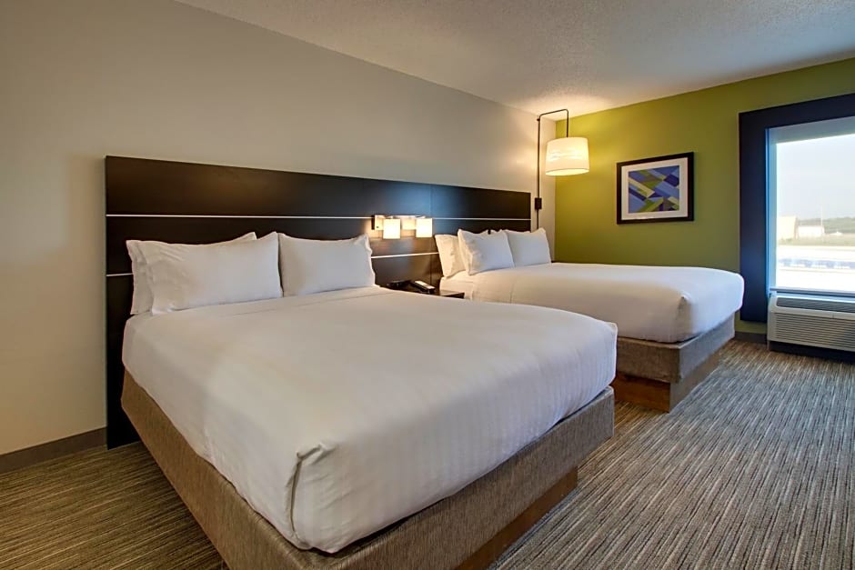 Holiday Inn Express Hotel & Suites Lebanon