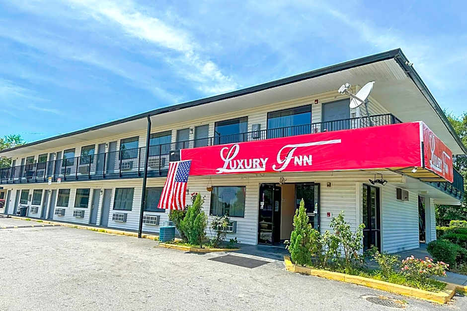 Luxury Inn By OYO Albany