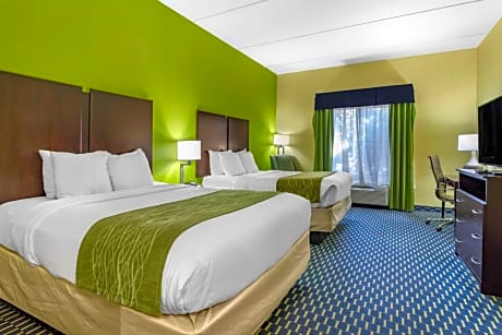 Queen Room with Two Queen Beds - Accessible/Non-Smoking
