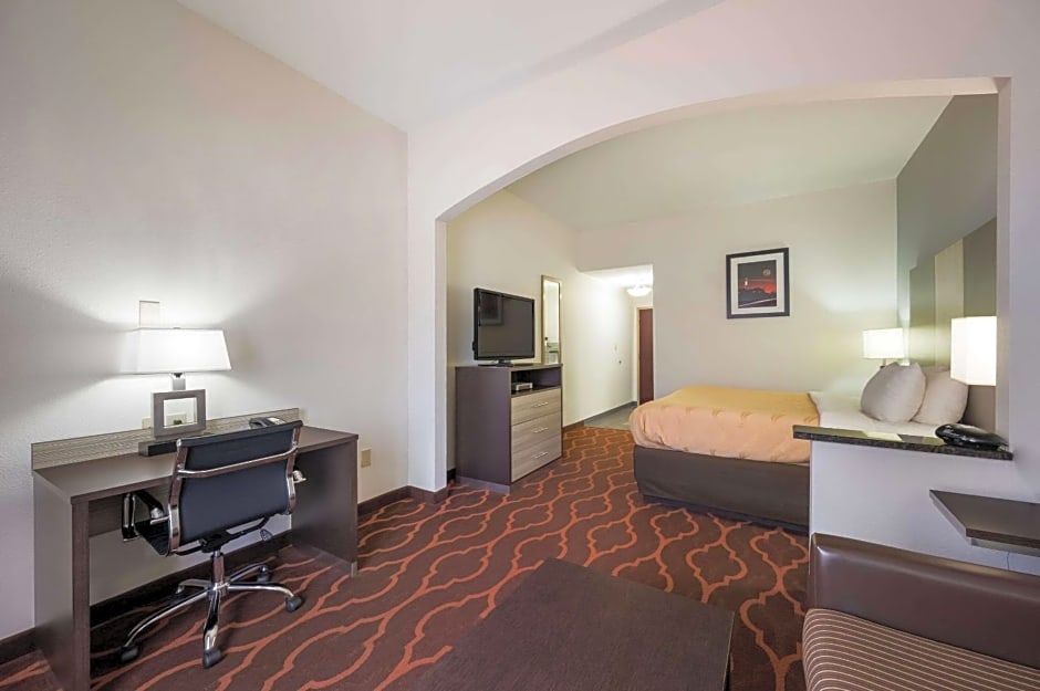 Quality Inn & Suites Huntsville Research Park Area