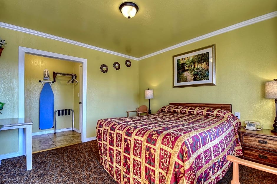Bayside Inn