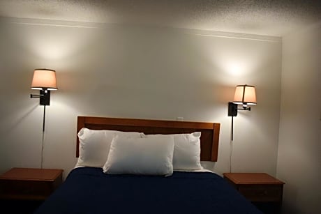 Queen Bed Non-Smoking