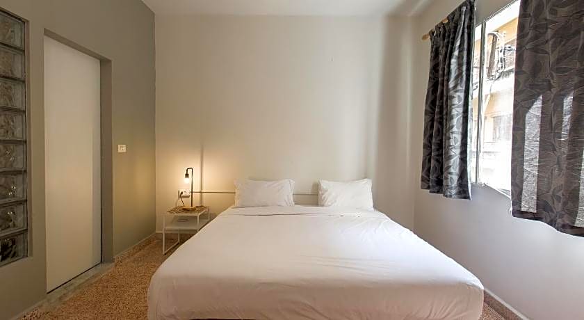 The Grand Meshmosh Hotel