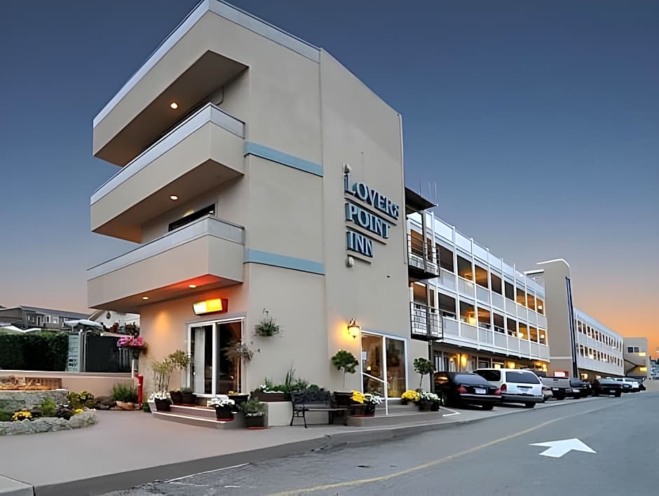 Lovers Point Inn