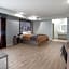 Super 8 by Wyndham Humble/Houston
