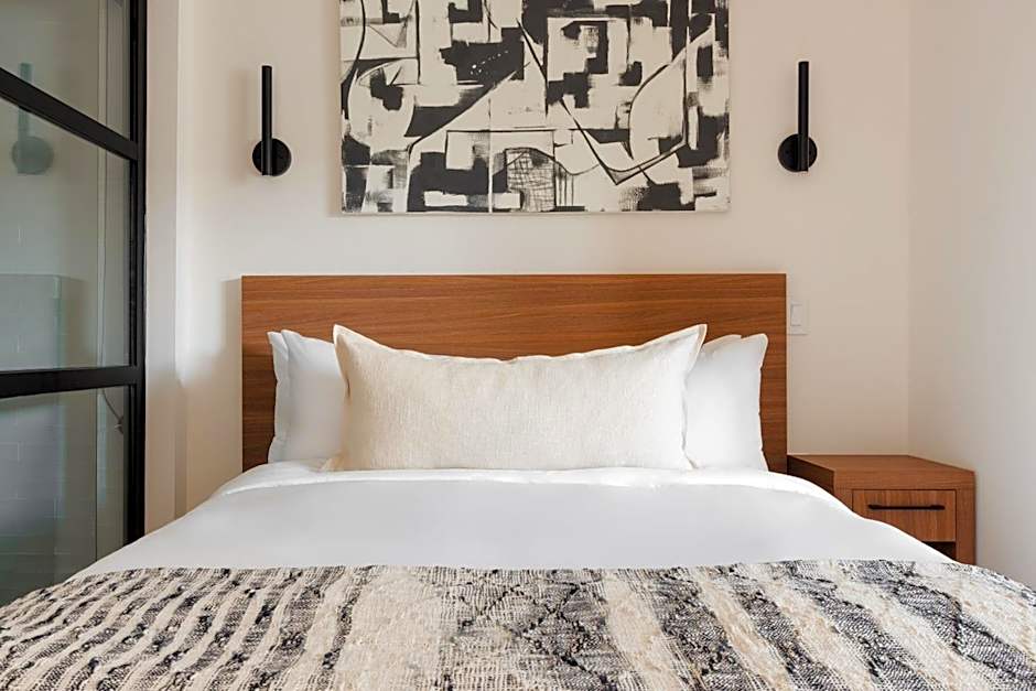 The Lum Hotel Los Angeles Stadium District