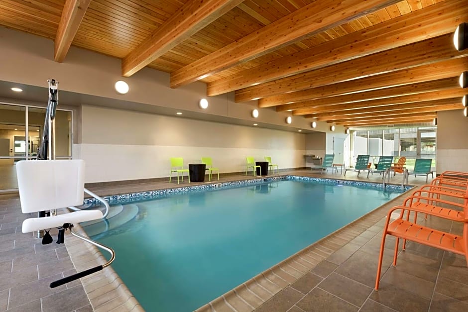Home2 Suites by Hilton Minneapolis / Roseville, MN