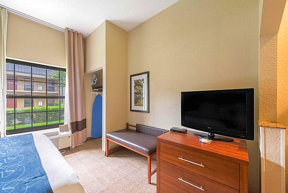 Comfort Suites Monroe