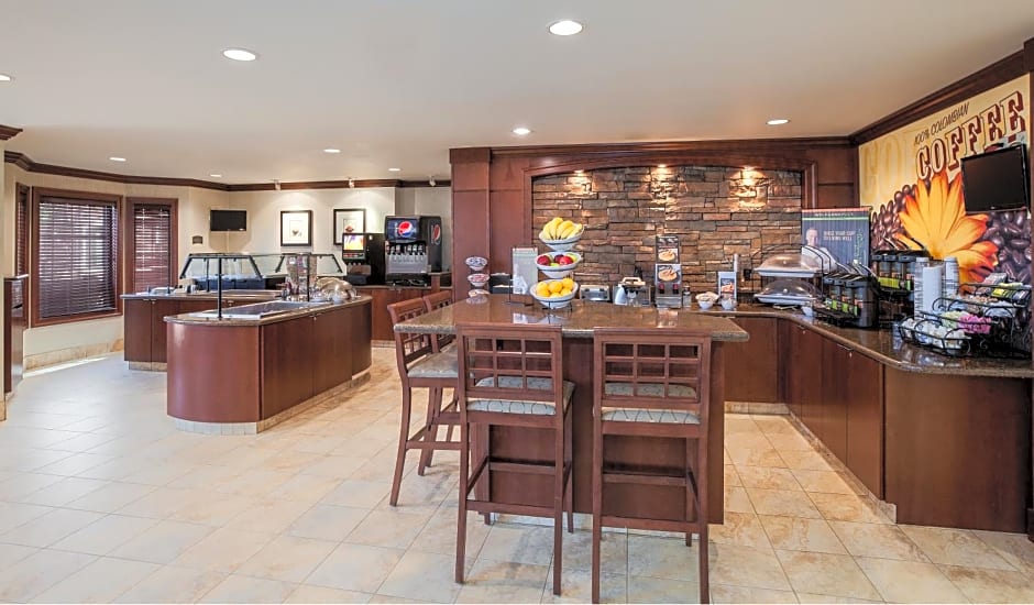 Staybridge Suites El Paso Airport Area