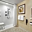 Courtyard by Marriott Newark Downtown