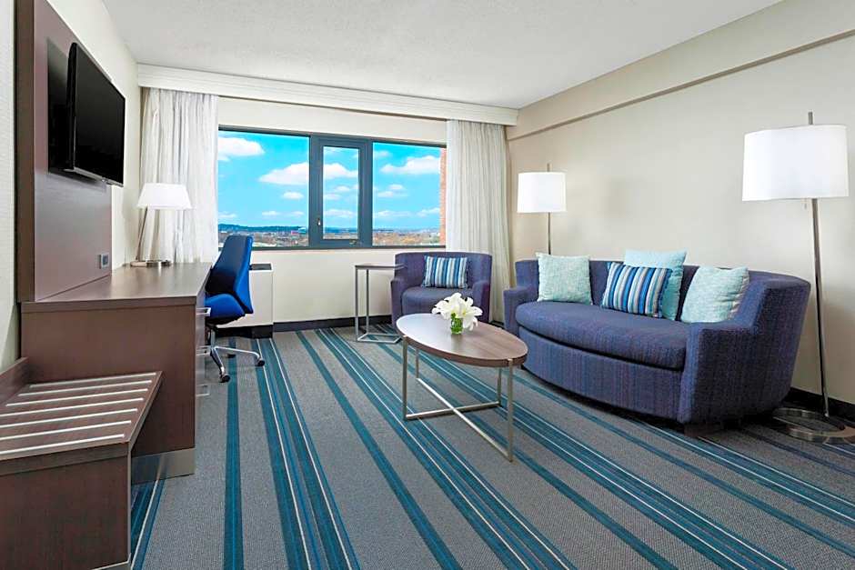 Courtyard by Marriott Boston Cambridge