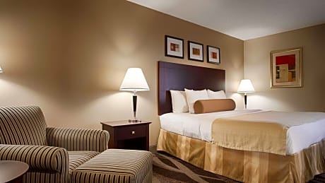 King Room - Pet Friendly/Non-Smoking
